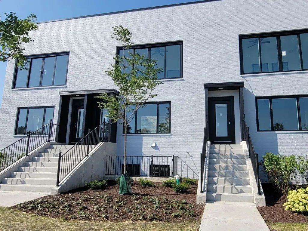 321 W. Prospect Avenue Mount Prospect IL 60056