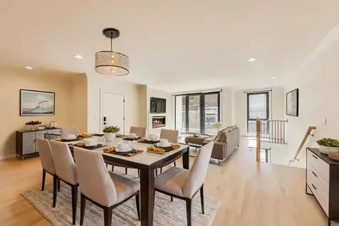 5019 North Lincoln Avenue Chicago IL 60625