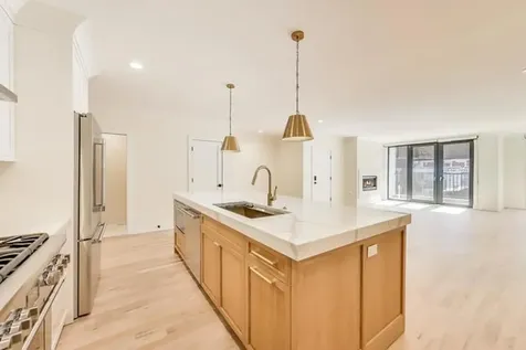 5019 North Lincoln Avenue Chicago IL 60625