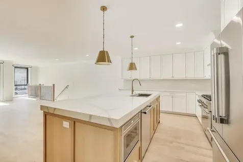 5019 North Lincoln Avenue Chicago IL 60625
