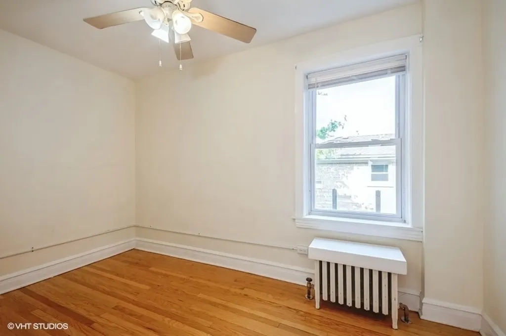 5442 North Ludlam Avenue Chicago IL 60630