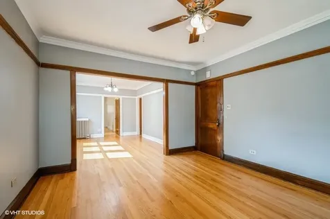 5442 North Ludlam Avenue Chicago IL 60630