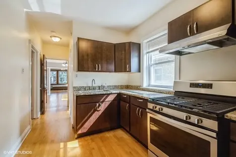 5442 North Ludlam Avenue Chicago IL 60630