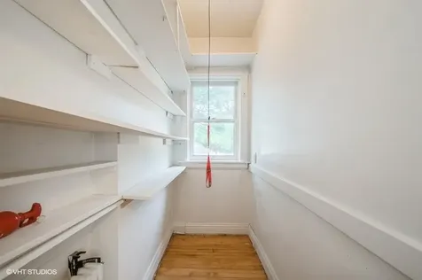 5442 North Ludlam Avenue Chicago IL 60630