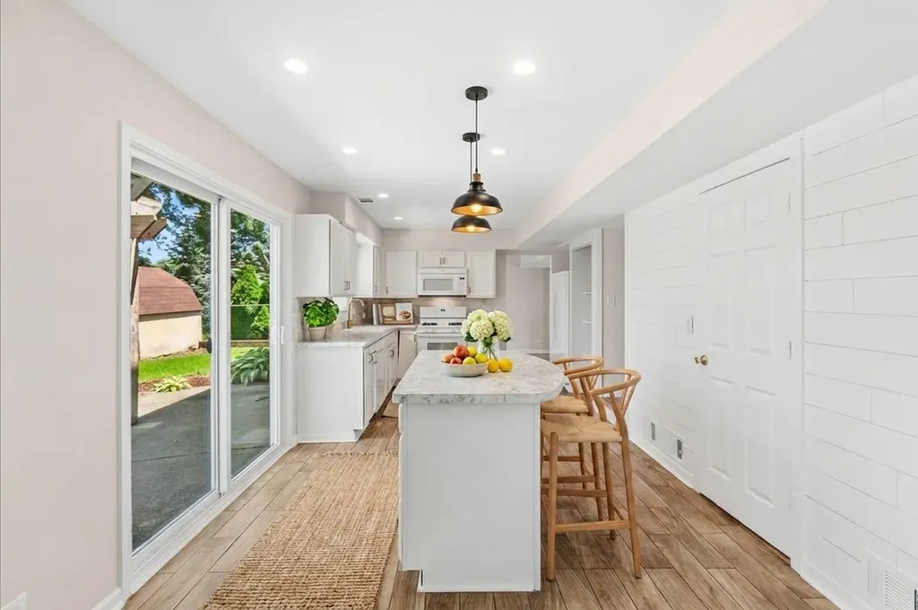 465 Ridgefield Drive Roselle IL 60172
