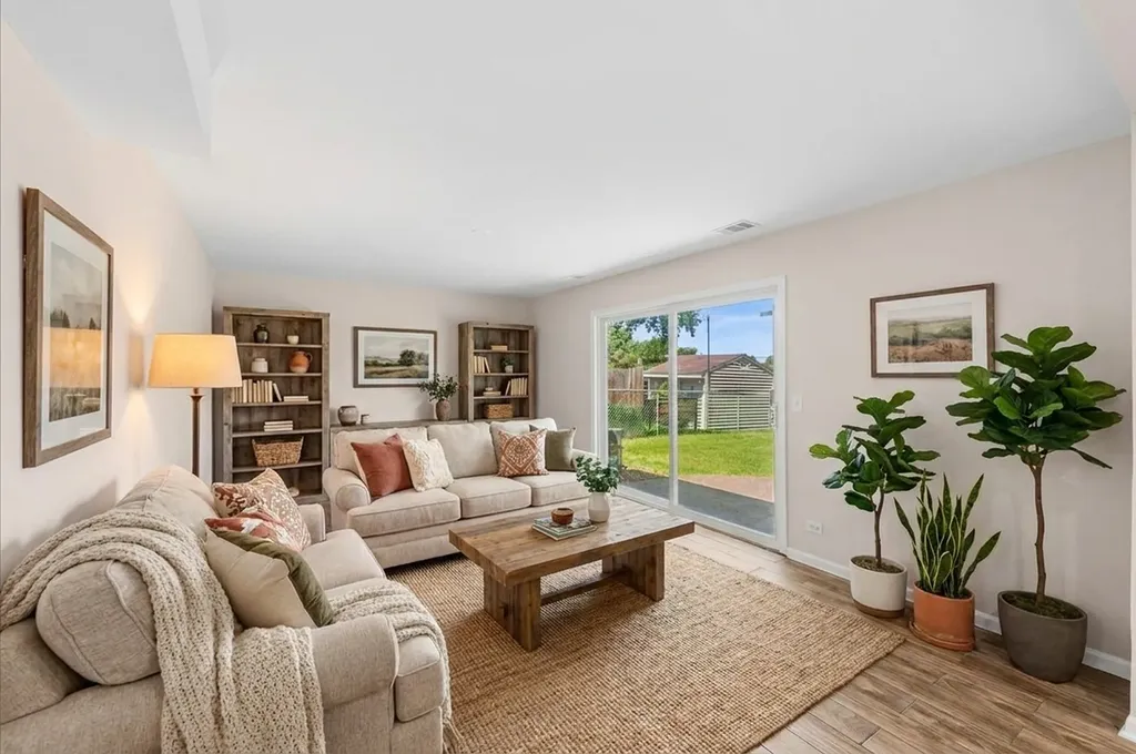 465 Ridgefield Drive Roselle IL 60172