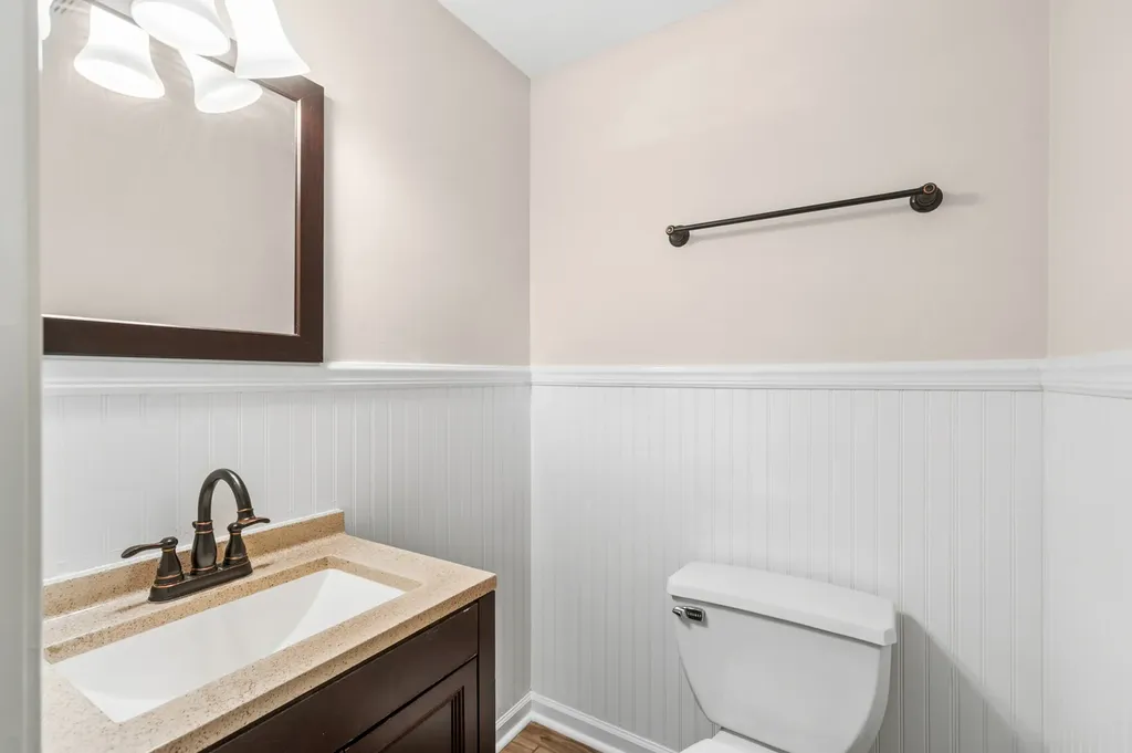 465 Ridgefield Drive Roselle IL 60172