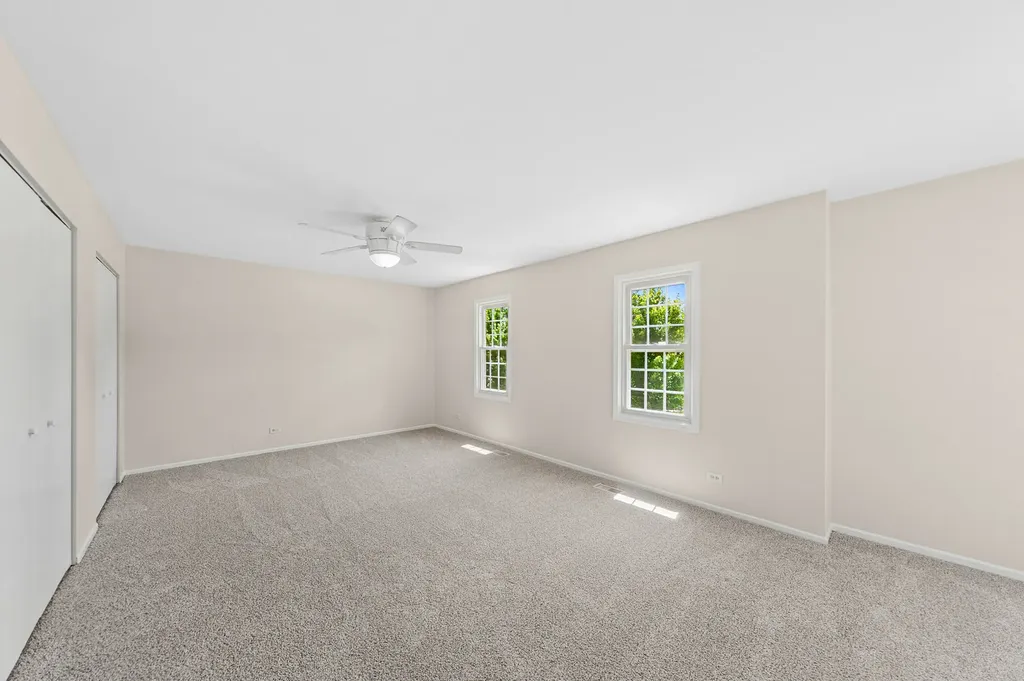 465 Ridgefield Drive Roselle IL 60172