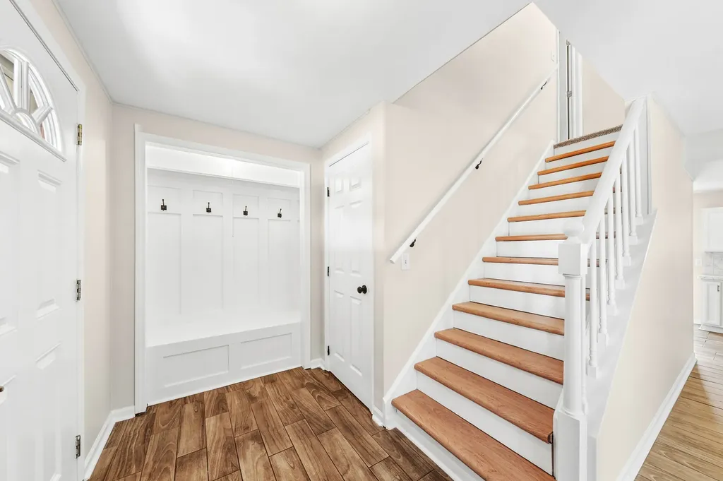 465 Ridgefield Drive Roselle IL 60172