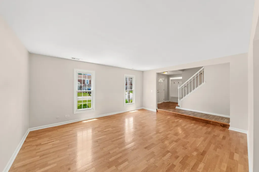 465 Ridgefield Drive Roselle IL 60172