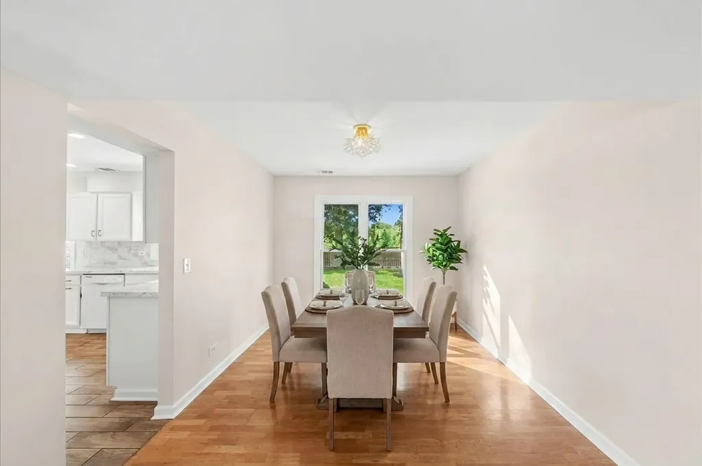 465 Ridgefield Drive Roselle IL 60172