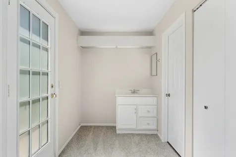 465 Ridgefield Drive Roselle IL 60172