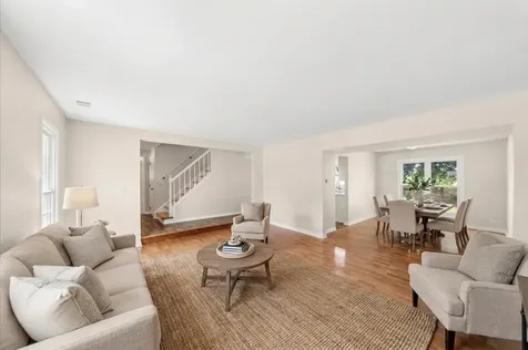 465 Ridgefield Drive Roselle IL 60172