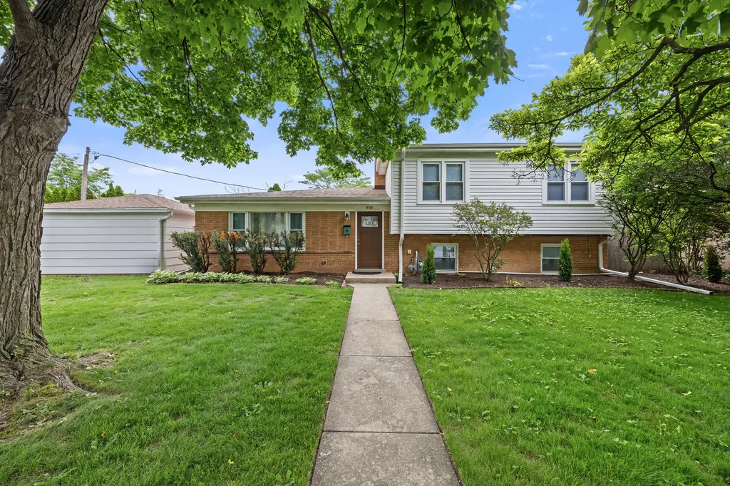 939 Long Road Glenview IL 60025