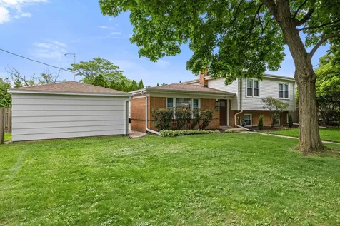 939 Long Road Glenview IL 60025