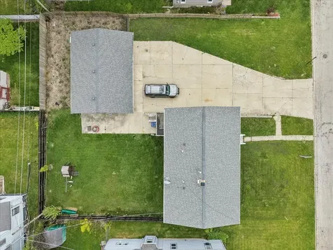 29 North Metropolitan Avenue Waukegan IL 60085