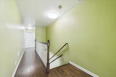 29 North Metropolitan Avenue Waukegan IL 60085