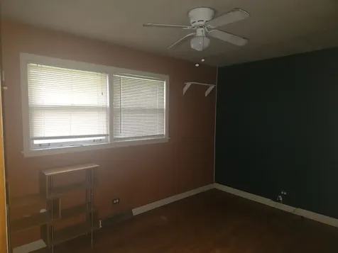 16339 Dobson Avenue South Holland IL 60473