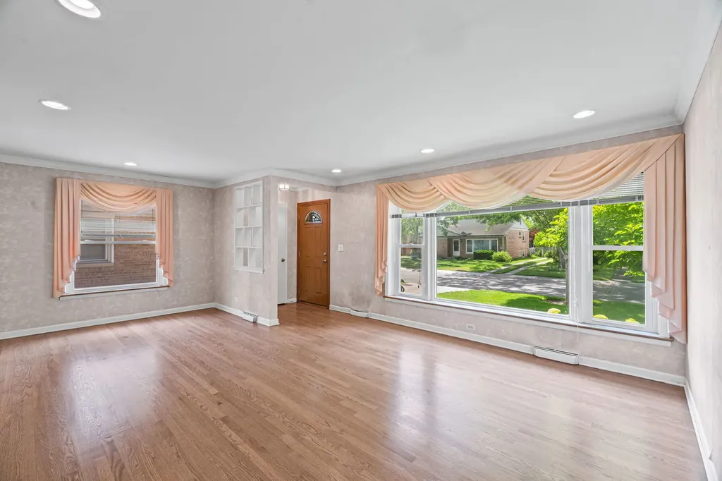 340 Romona Road Wilmette IL 60091