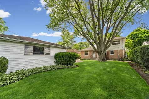 340 Romona Road Wilmette IL 60091