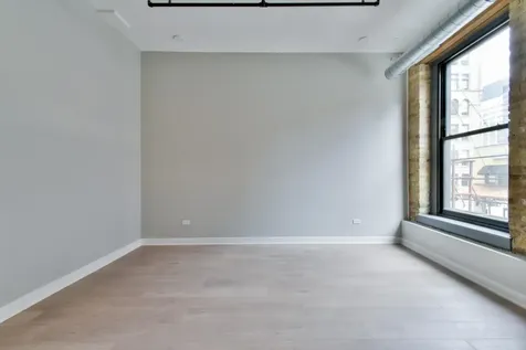 25 West Hubbard Street Chicago IL 60654