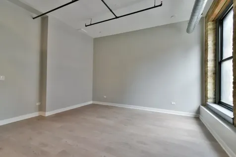 25 West Hubbard Street Chicago IL 60654