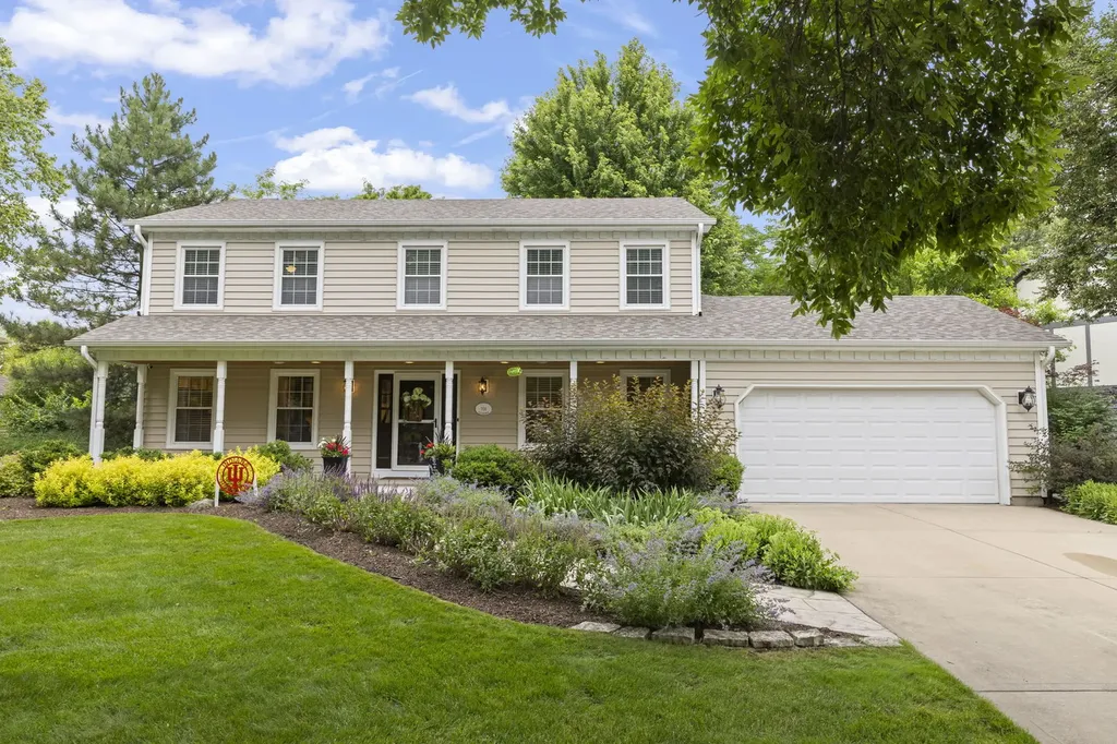 706 Alexandria Drive Naperville IL 60565