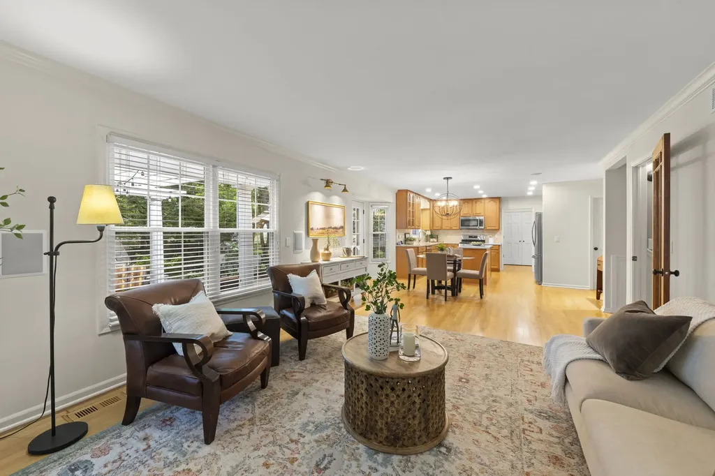 706 Alexandria Drive Naperville IL 60565