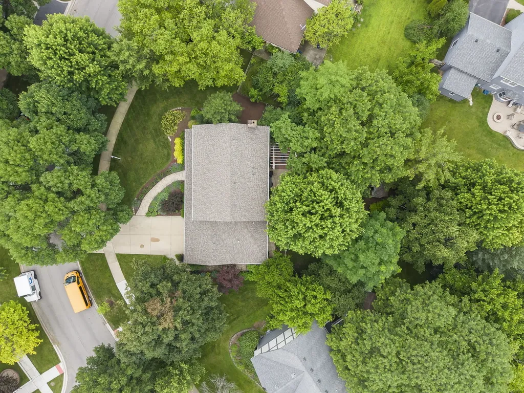 706 Alexandria Drive Naperville IL 60565