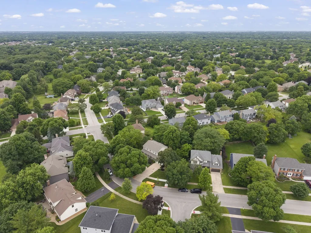 706 Alexandria Drive Naperville IL 60565
