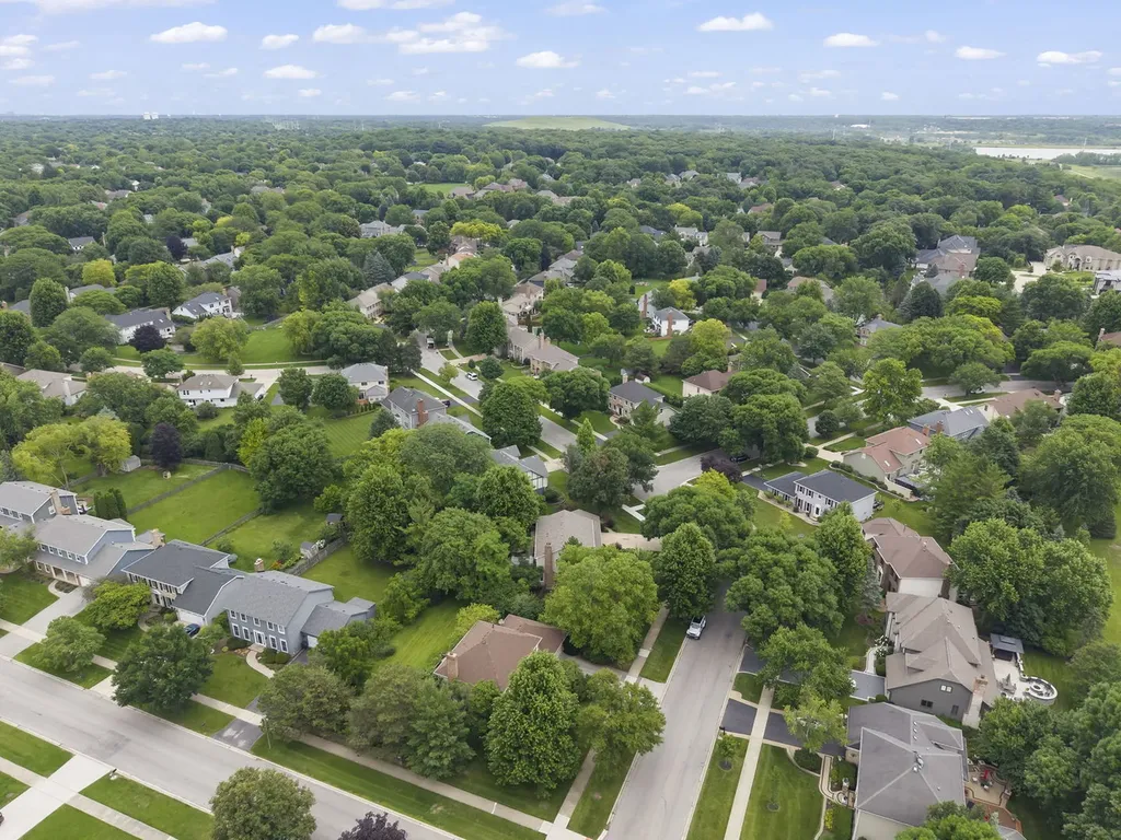 706 Alexandria Drive Naperville IL 60565