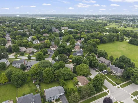 706 Alexandria Drive Naperville IL 60565