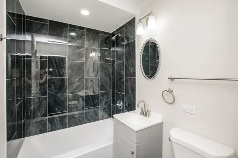 10048 South Saint Lawrence Avenue Chicago IL 60628
