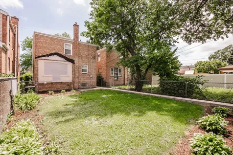 10048 South Saint Lawrence Avenue Chicago IL 60628