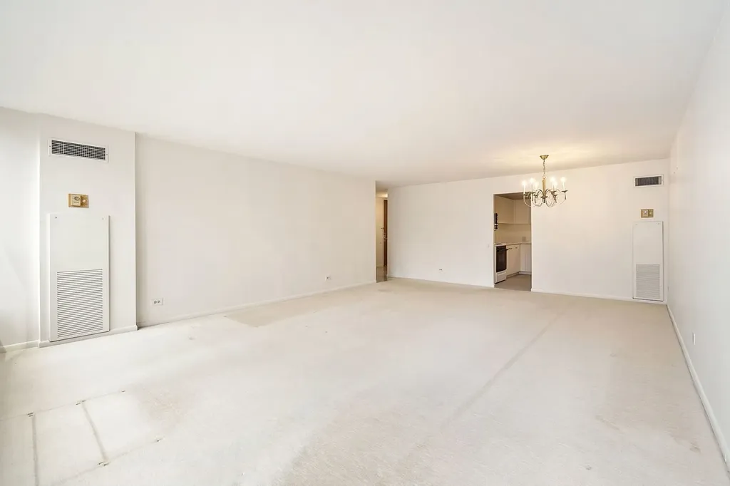 110 East Delaware Place Chicago IL 60611