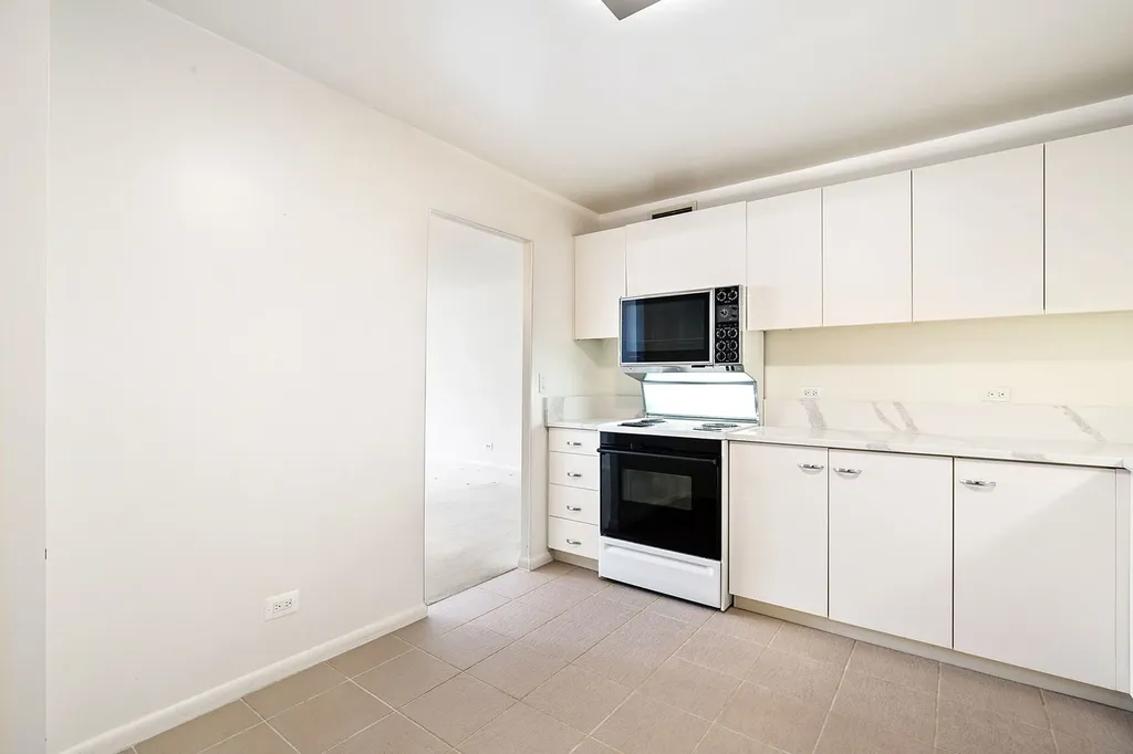 110 East Delaware Place Chicago IL 60611