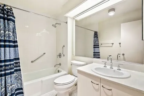 110 East Delaware Place Chicago IL 60611