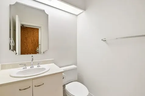 110 East Delaware Place Chicago IL 60611