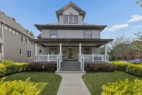 132 North Catherine Street La Grange IL 60525