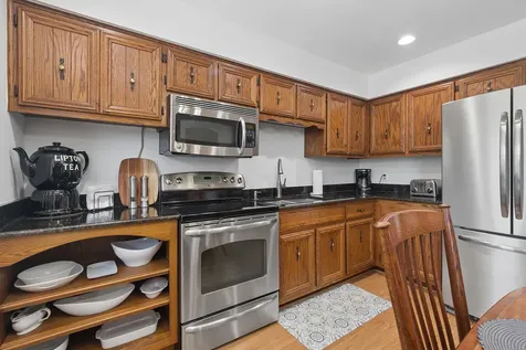 627 Glen Avenue Romeoville IL 60446