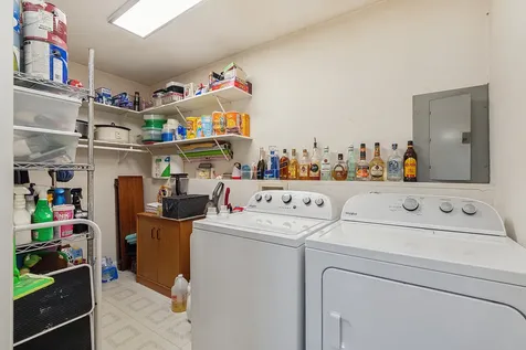 627 Glen Avenue Romeoville IL 60446