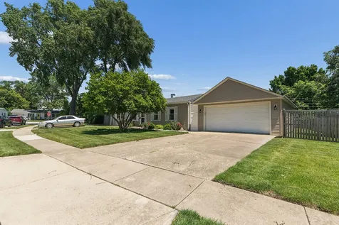 627 Glen Avenue Romeoville IL 60446