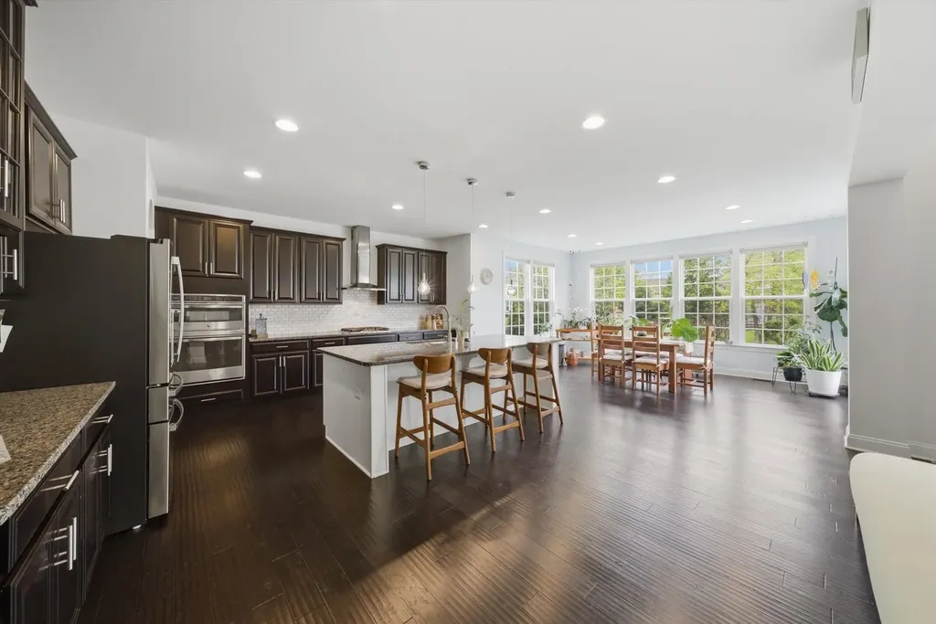 4836 Shumard Lane Naperville IL 60564