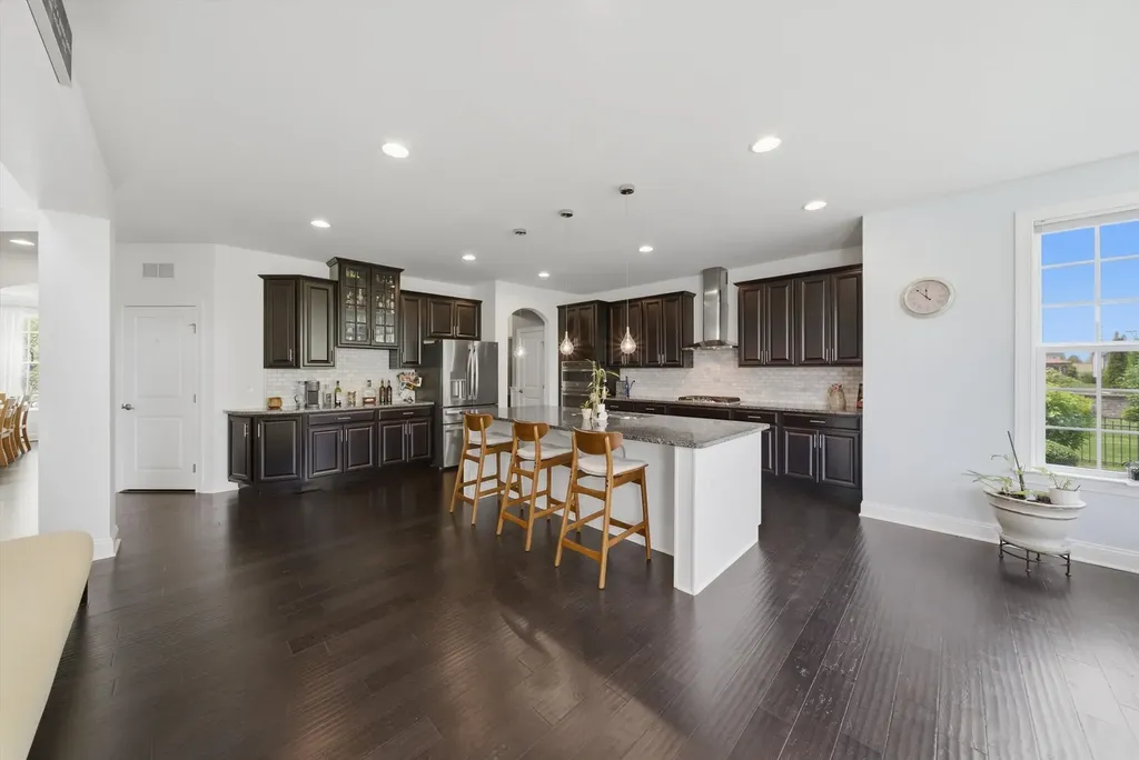 4836 Shumard Lane Naperville IL 60564