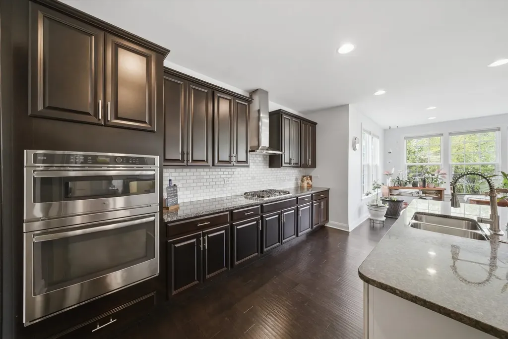 4836 Shumard Lane Naperville IL 60564