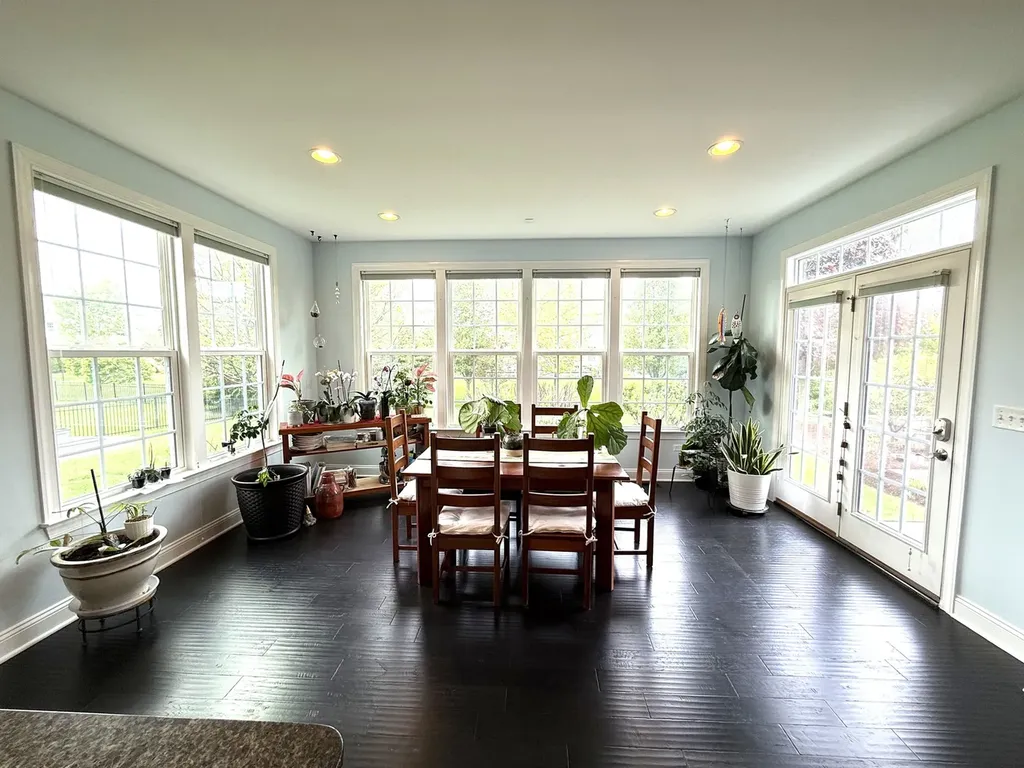 4836 Shumard Lane Naperville IL 60564