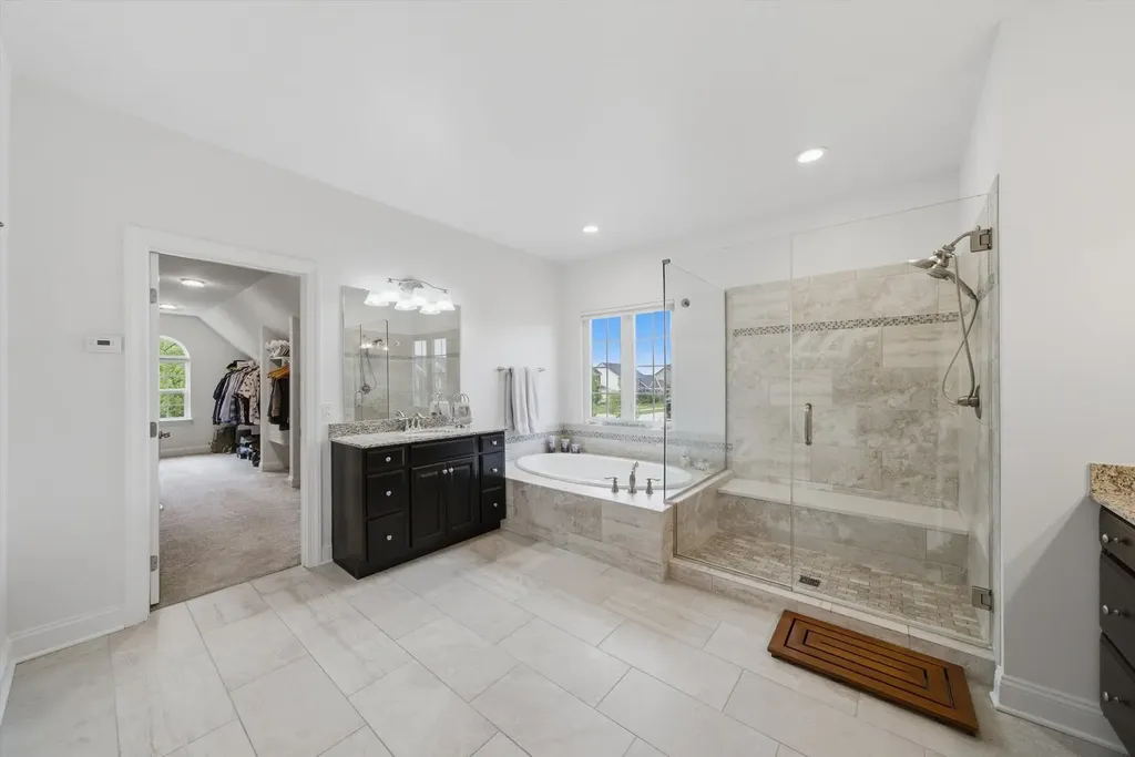 4836 Shumard Lane Naperville IL 60564