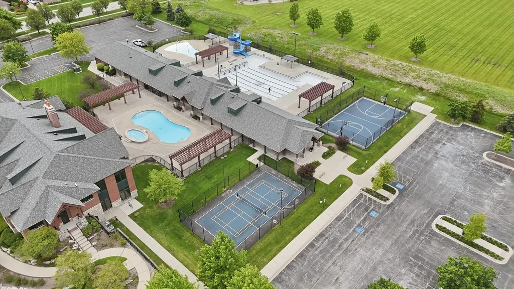 4836 Shumard Lane Naperville IL 60564