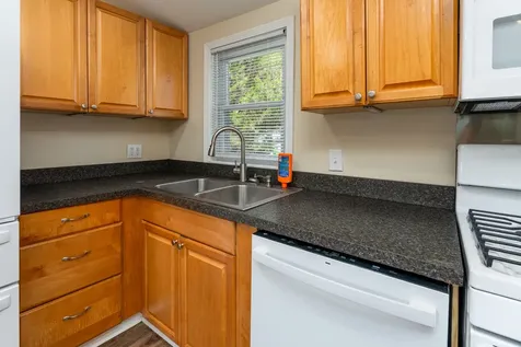 313 North 9th Street Herrin IL 62948