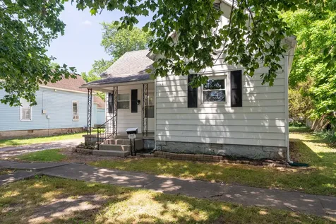 313 North 9th Street Herrin IL 62948